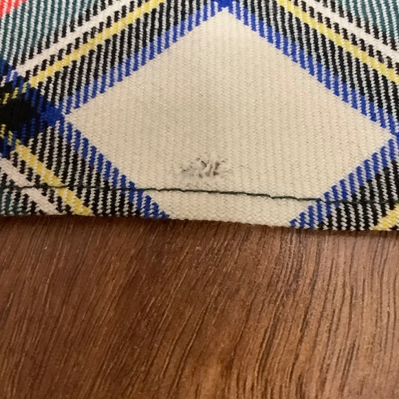 Tartan plaid wool shawl - Picture 9 of 12